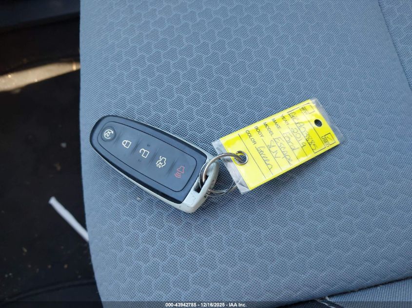 2019 Ford Escape Se VIN: 1FMCU0GD0KUA03885 Lot: 43942785