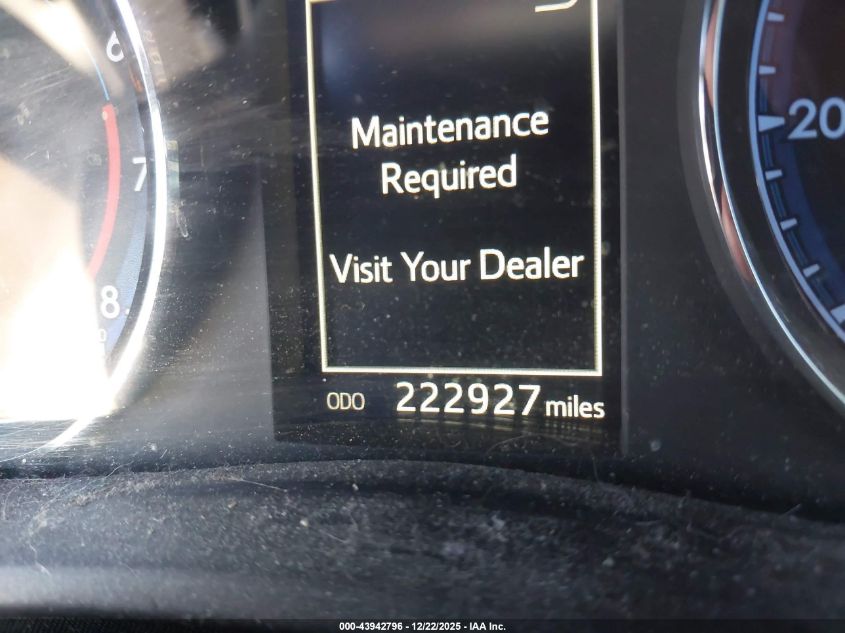 2017 Toyota Corolla Se VIN: 5YFBURHE8HP588619 Lot: 43942796