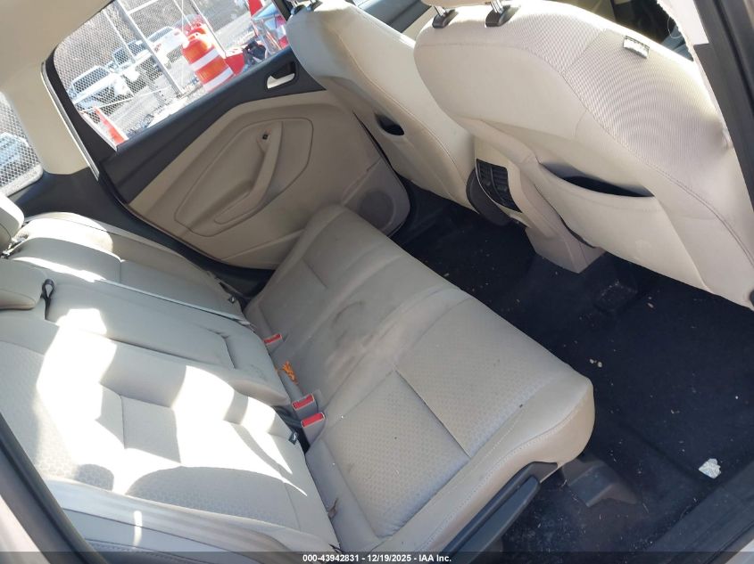 2018 Ford Escape Se VIN: 1FMCU9GDXJUD15571 Lot: 43942831