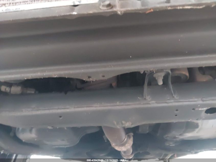 2002 Toyota Camry Le VIN: JTDBE32K820060749 Lot: 43942849