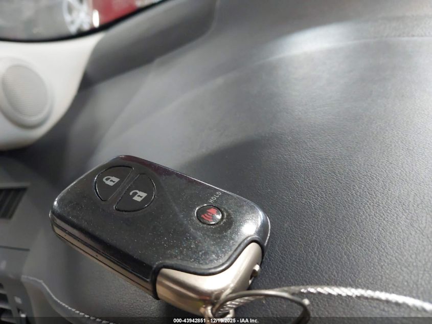 2011 Lexus Ct 200H Premium VIN: JTHKD5BH0B2013785 Lot: 43942851