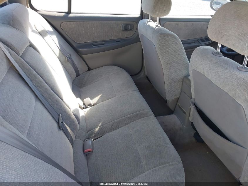 2000 Nissan Altima Gle/Gxe/Se VIN: 1N4DL01A3YC180557 Lot: 43942854