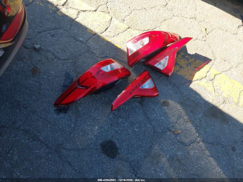 2017 Hyundai Sonata Limited 2.0T VIN: 5NPE34AB8HH496409 Lot: 43942903