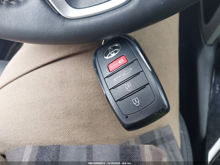 2025 Toyota Corolla Cross Hybrid Xse VIN: 7MUFBABG4SV085001 Lot: 43942912