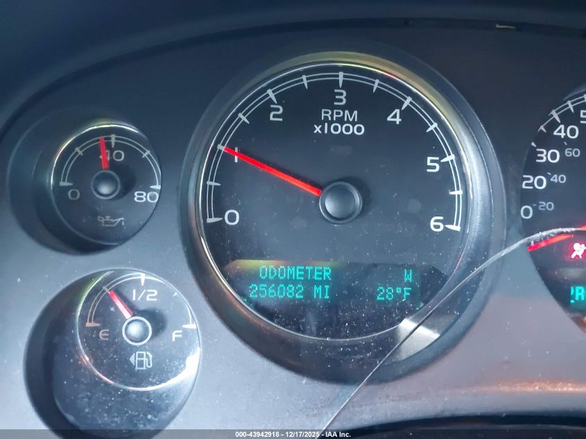 2012 Chevrolet Tahoe Ls VIN: 1GNSKAE04CR305882 Lot: 43942918