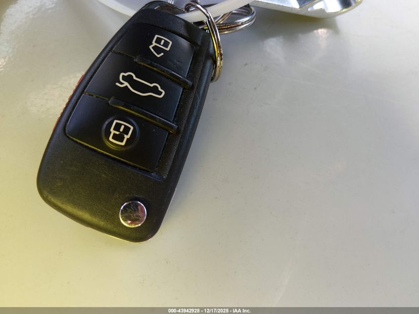 2018 Audi Q3 2.0T Premium/2.0T Sport Premium VIN: WA1JCCFSXJR009074 Lot: 43942928