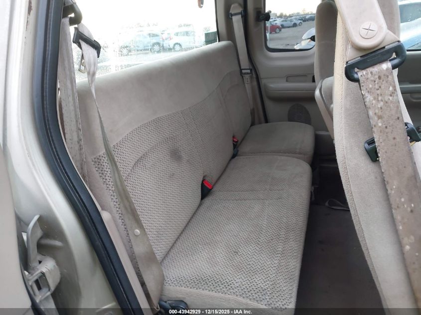 2000 Ford F-150 Lariat/Work Series/Xl/Xlt VIN: 1FTRX18W4YKB21504 Lot: 43942929