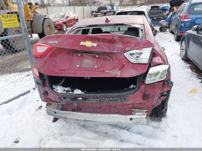 2018 Chevrolet Cruze Lt Auto VIN: 1G1BE5SMXJ7111132 Lot: 43942934