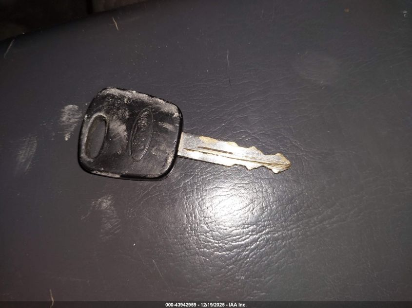 2003 Ford Escape Xls VIN: 1FMYU92173KC97127 Lot: 43942959