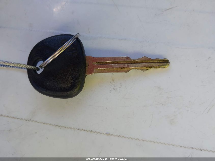 2012 Hyundai Elantra Gls VIN: 5NPDH4AE2CH086883 Lot: 43942964