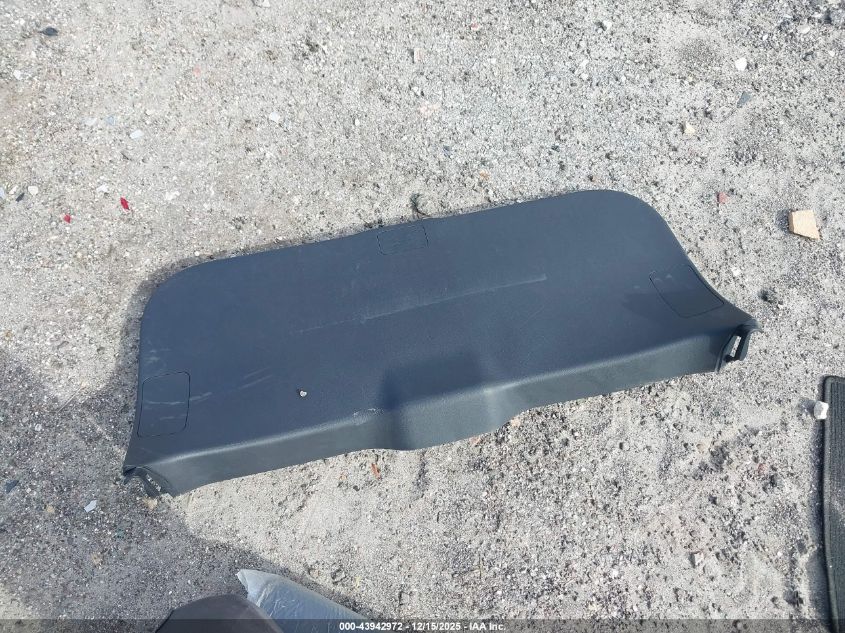 2022 Toyota Corolla Cross Le VIN: 7MUCAAAG1NV001597 Lot: 43942972