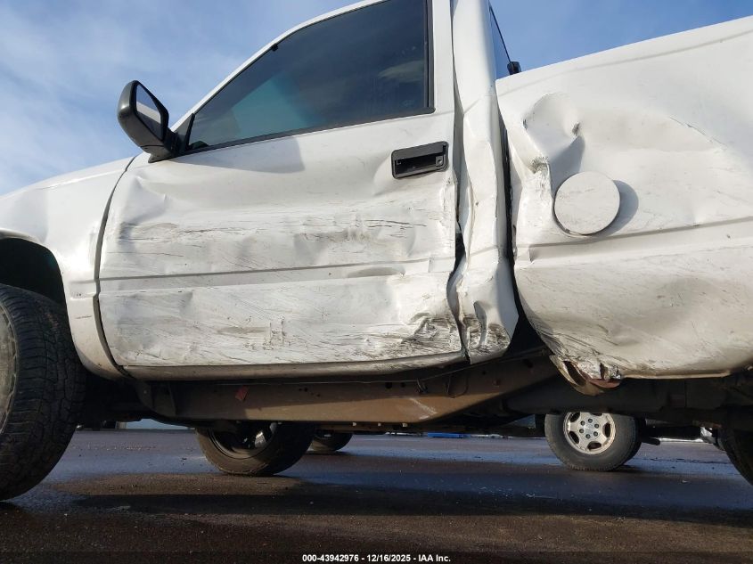 1998 Chevrolet K1500 Fleetside VIN: 1GCEK14R7WZ153039 Lot: 43942976