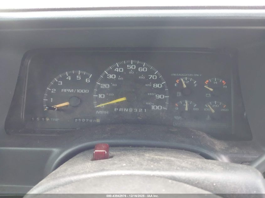 1998 Chevrolet K1500 Fleetside VIN: 1GCEK14R7WZ153039 Lot: 43942976