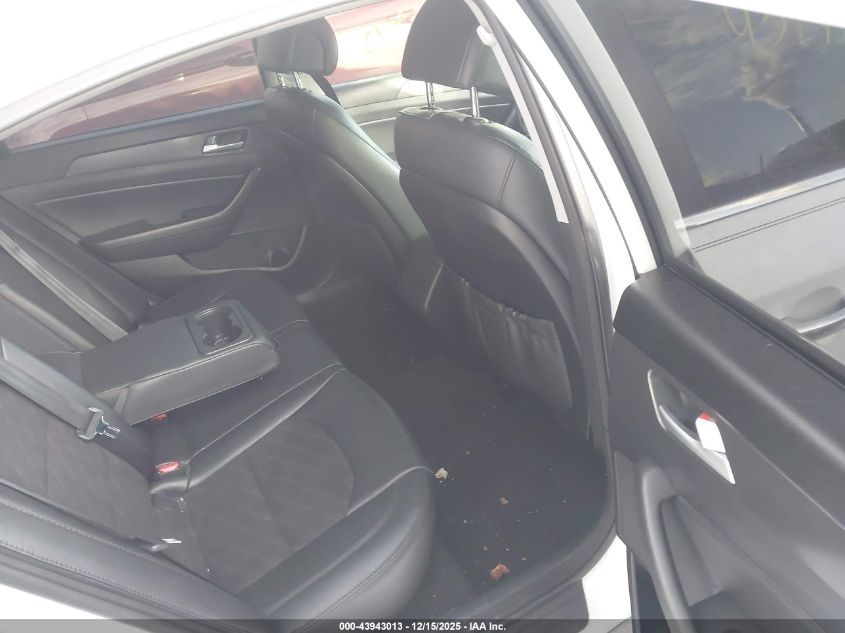 2015 Hyundai Sonata Sport VIN: 5NPE34AF2FH068299 Lot: 43943013