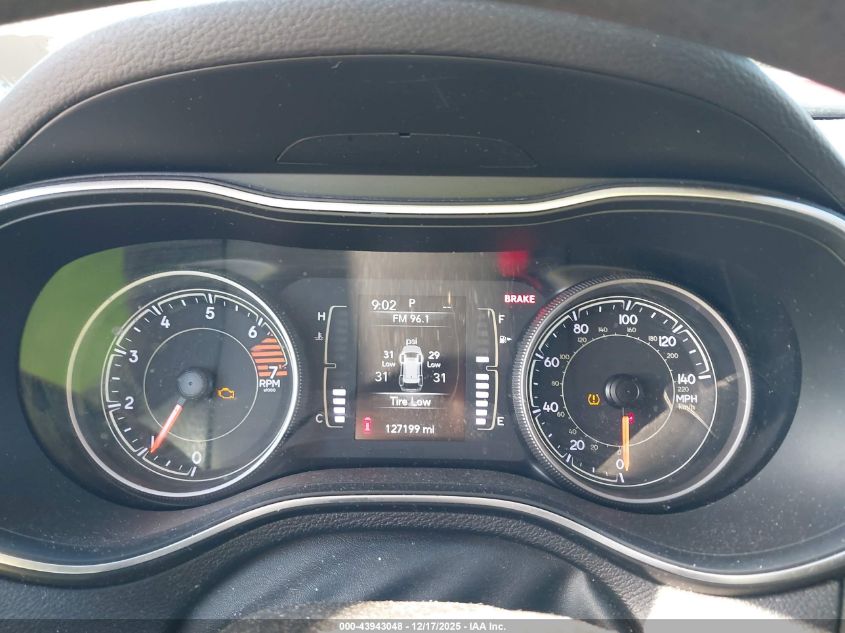 2019 Jeep Cherokee Latitude Fwd VIN: 1C4PJLCB0KD160823 Lot: 43943048