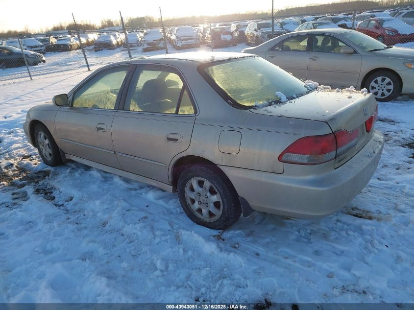 1HGCG56672A083037 2002 HONDA ACCORD photo no. 3