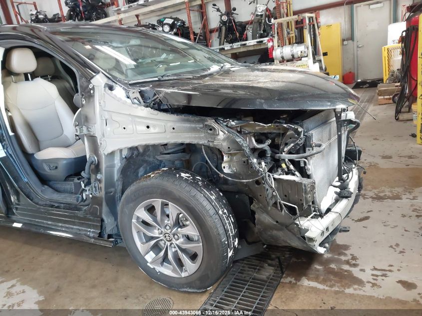 2021 Toyota Sienna Xle VIN: 5TDJSKFC8MS020253 Lot: 43943066