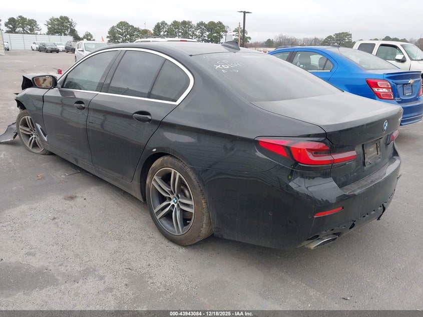 WBA53BH06MWX01543 2021 BMW 5ER photo no. 3