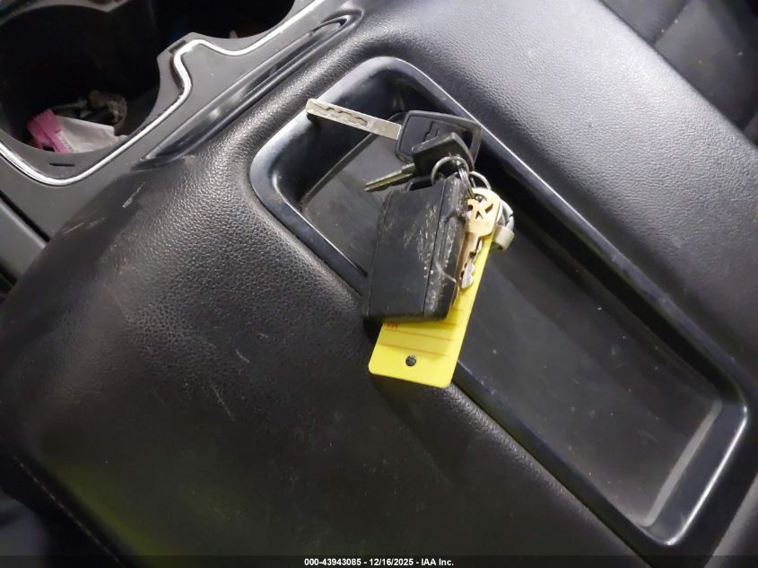 2014 Chevrolet Silverado 1500 2Lt VIN: 3GCUKREC1EG332647 Lot: 43943085