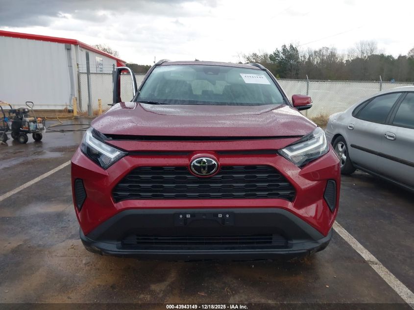 2025 Toyota Rav4 Xle VIN: 2T3W1RFV0SW421715 Lot: 43943149