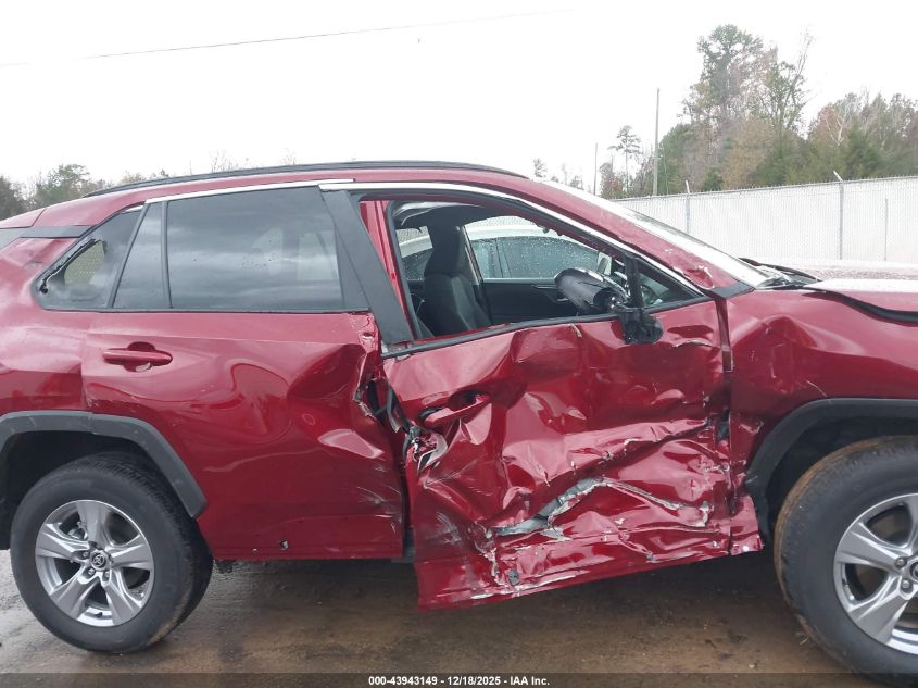 2025 Toyota Rav4 Xle VIN: 2T3W1RFV0SW421715 Lot: 43943149