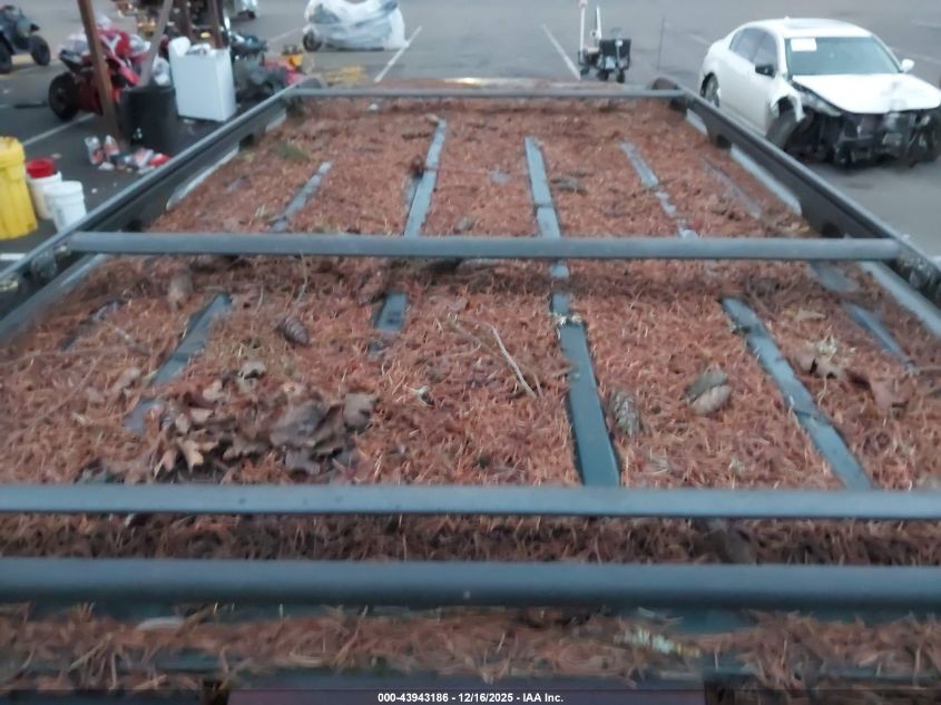 2003 Chevrolet Suburban 1500 Z71 VIN: 3GNFK16Z43G207613 Lot: 43943186