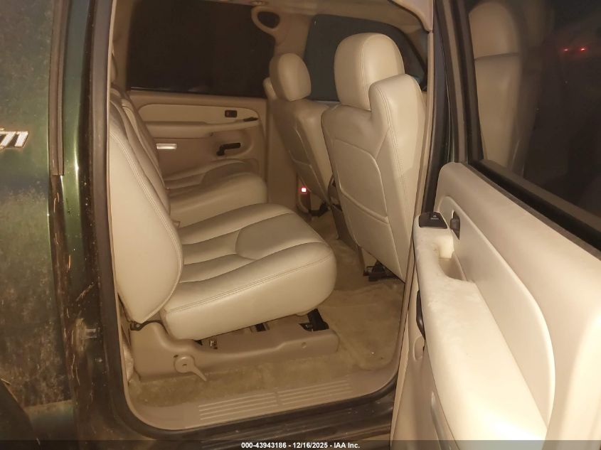 2003 Chevrolet Suburban 1500 Z71 VIN: 3GNFK16Z43G207613 Lot: 43943186