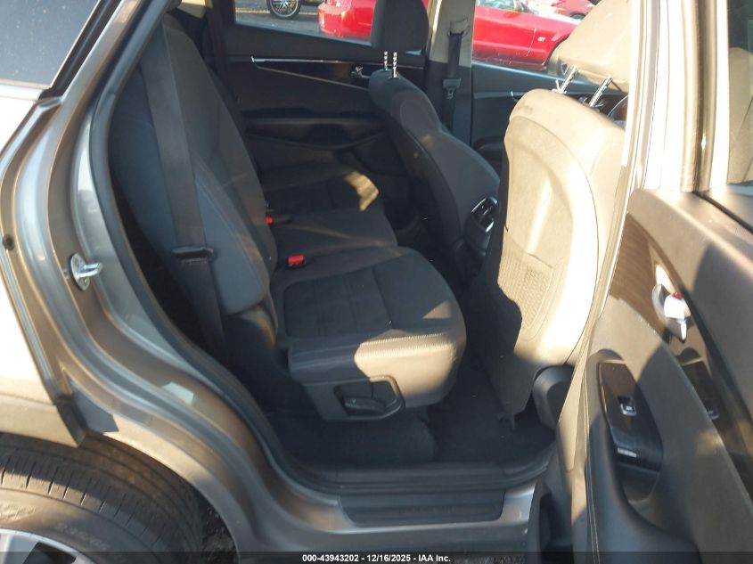 2019 Kia Sorento 2.4L Lx VIN: 5XYPGDA37KG447867 Lot: 43943202