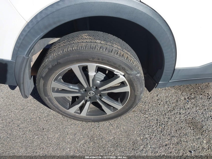 VIN 3N1CP5CU2JL526318 2018 NISSAN KICKS SR
