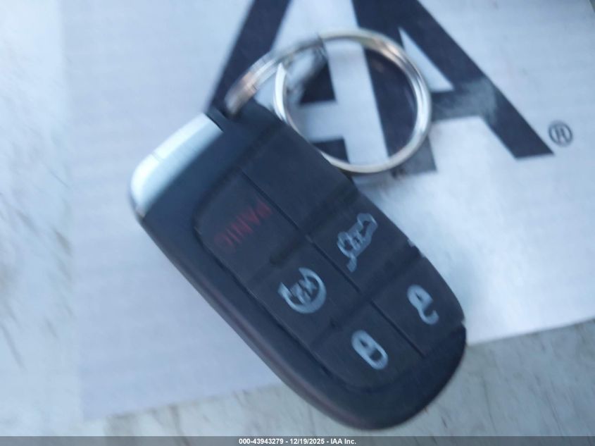 2018 Jeep Compass Limited Fwd VIN: 3C4NJCCB2JT193323 Lot: 43943279