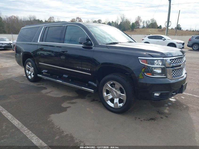 2017 Chevrolet Suburban Lt