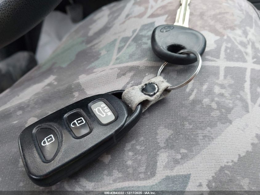 2010 Hyundai Elantra Blue VIN: KMHDU4AD7AU173051 Lot: 43943322