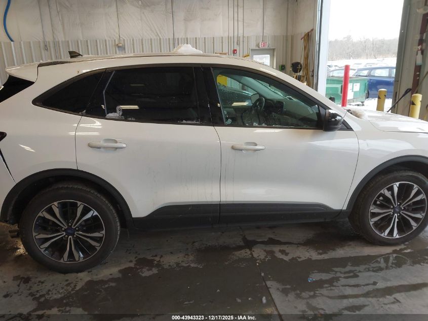 2022 Ford Escape Se VIN: 1FMCU9G61NUB61758 Lot: 43943323