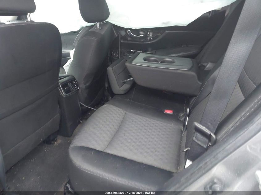 2019 Nissan Rogue S VIN: JN8AT2MT2KW267009 Lot: 43943327