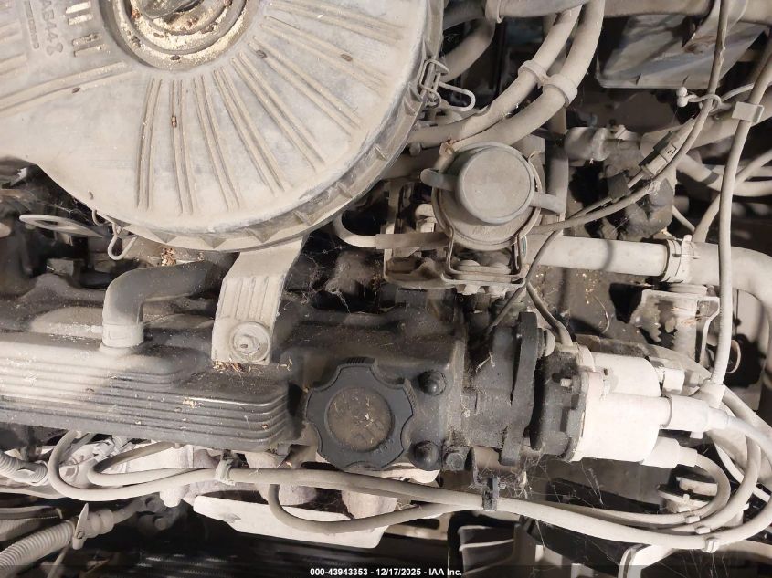 1993 Geo Metro VIN: 2C1MR2465P6761266 Lot: 43943353