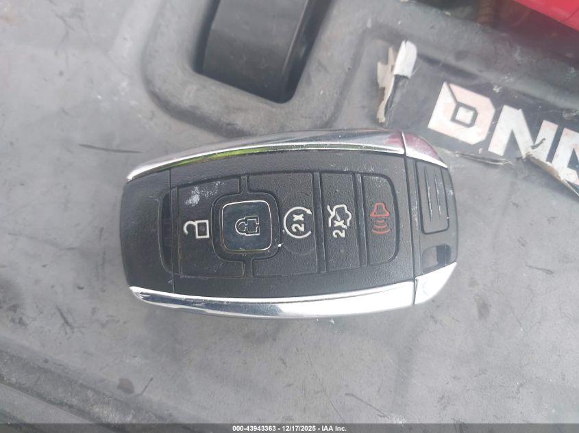 2017 Lincoln Continental Select VIN: 1LN6L9TP7H5600944 Lot: 43943363