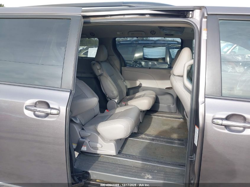 2015 Toyota Sienna Xle 8 Passenger VIN: 5TDYK3DC8FS641034 Lot: 43943389