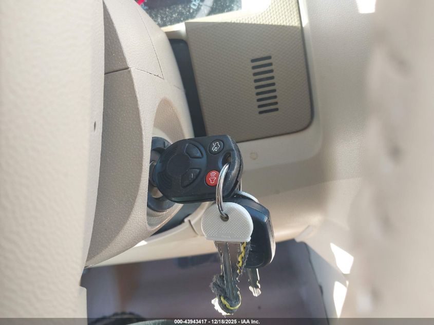 2012 Ford Escape Xlt VIN: 1FMCU9DG7CKA11949 Lot: 43943417