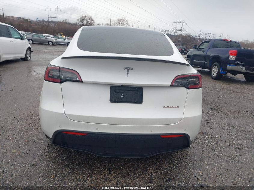 2022 Tesla Model Y Performance Dual Motor All-Wheel Drive VIN: 7SAYGDEF9NF539604 Lot: 43943420