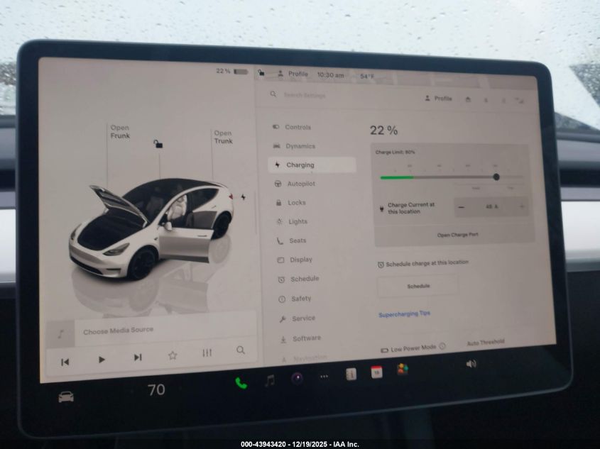 2022 Tesla Model Y Performance Dual Motor All-Wheel Drive VIN: 7SAYGDEF9NF539604 Lot: 43943420