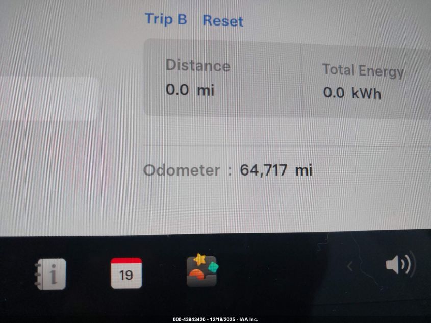 2022 Tesla Model Y Performance Dual Motor All-Wheel Drive VIN: 7SAYGDEF9NF539604 Lot: 43943420