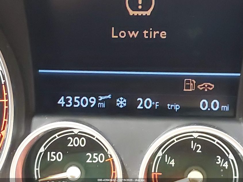 2015 Bentley Flying Spur V8 VIN: SCBET9ZA6FC041787 Lot: 43943432