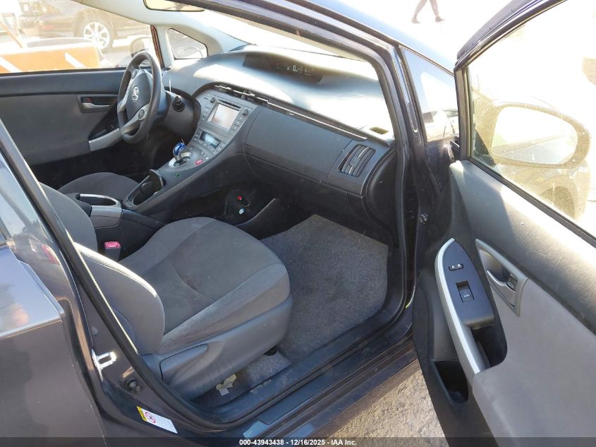 2013 Toyota Prius Two VIN: JTDKN3DU7D5635198 Lot: 43943438