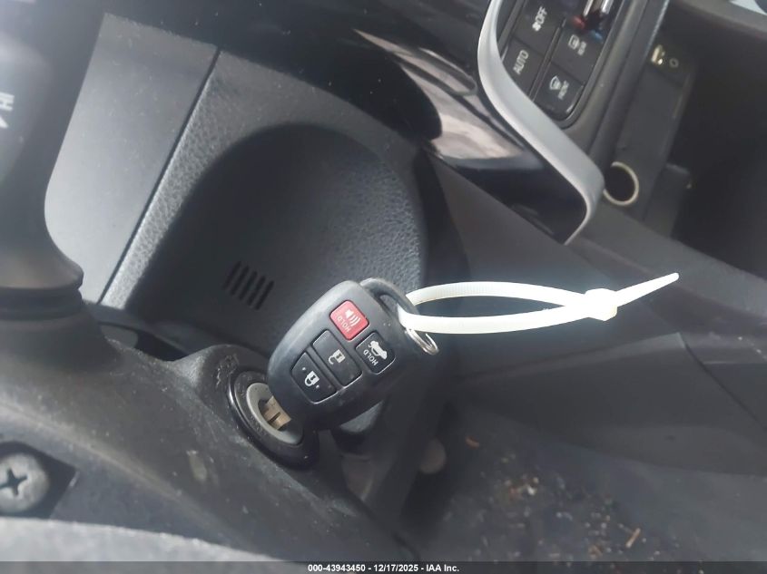 2017 Toyota Corolla Le VIN: 5YFBURHE5HP585452 Lot: 43943450