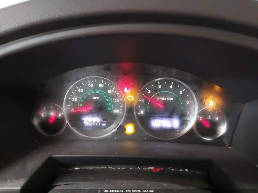 2008 Jeep Commander Sport VIN: 1J8HG48N48C218855 Lot: 43943453