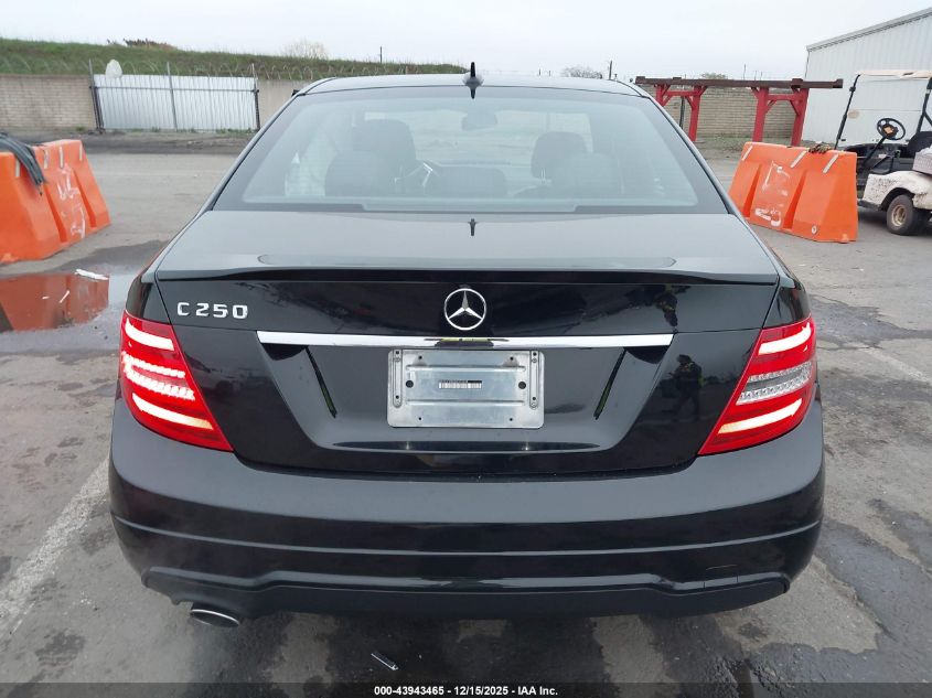 2014 Mercedes-Benz C-Class C 250 Sport VIN: WDDGF4HB3ER310548 Lot: 43943465