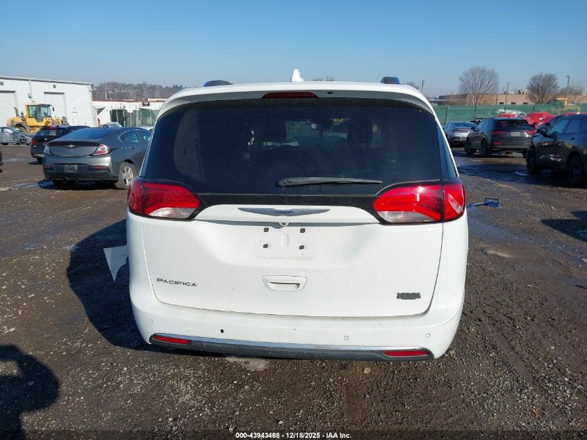 2020 Chrysler Pacifica Touring L Plus VIN: 2C4RC1EG1LR273338 Lot: 43943468