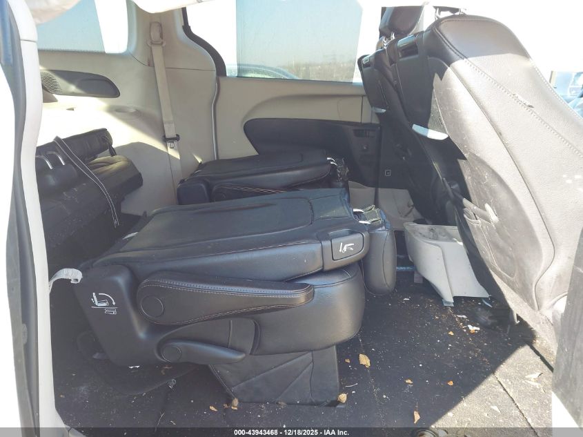 2020 Chrysler Pacifica Touring L Plus VIN: 2C4RC1EG1LR273338 Lot: 43943468