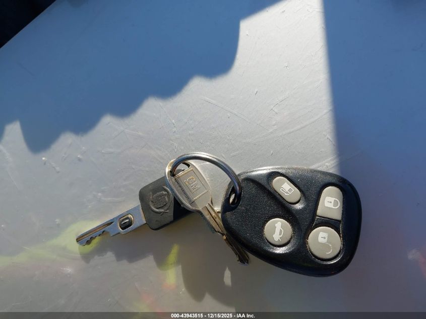 1997 Cadillac Deville Standard VIN: 1G6KD54Y0VU271279 Lot: 43943515