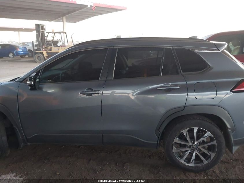 2022 Toyota Corolla Cross Xle VIN: 7MUDAAAG6NV010588 Lot: 43943544
